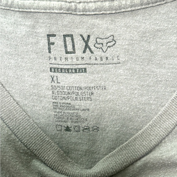 Fox Y2K Premium Gray V-Neck T-Shirt - Picture 5 of 5